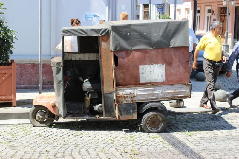 Стоял возле нашего дома - отождествление всего грузинского транспорта Стоял возле нашего дома - отождествление всего грузинского транспорта