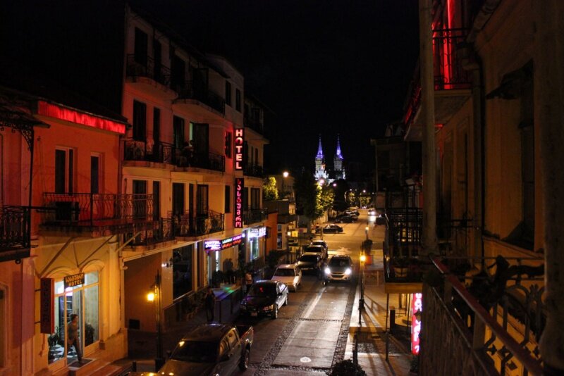 Вид на ночной город с балкона нашей квартиры Вид на ночной город с балкона нашей квартиры